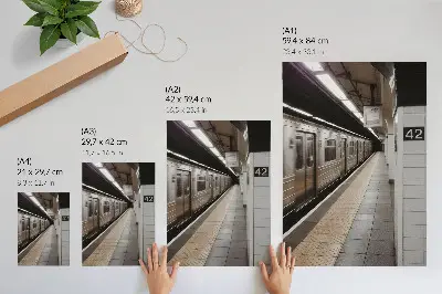 Poster modern tunnelbaneplattform med dynamisk arkitektur