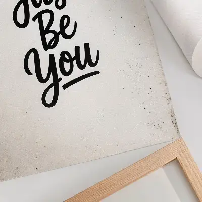 Affisch minimalistisk poster med elegant svartvit kontrast och motiverande tema