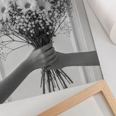 Hållbar väggposter med motiv av fina blommor i minimalistisk och subtil stil