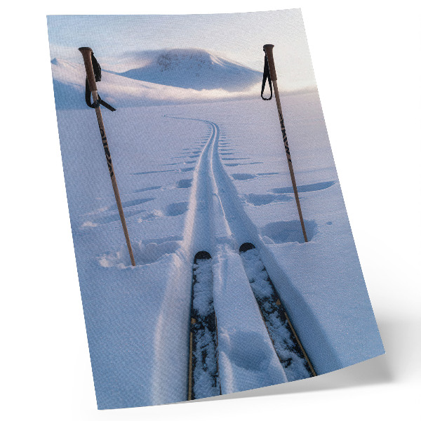 Poster Vit snö himmel silhuett av berg
