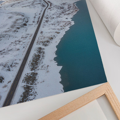 Affisch Snölandskap minimalism blått vatten