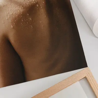 Hållbar väggposter med motiv av vattendroppar och naturlig elegans