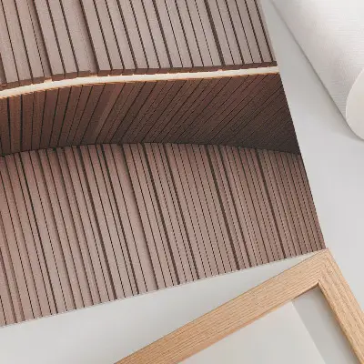 Väggaffisch med motiv av ljusa moderna träpaneler i beige