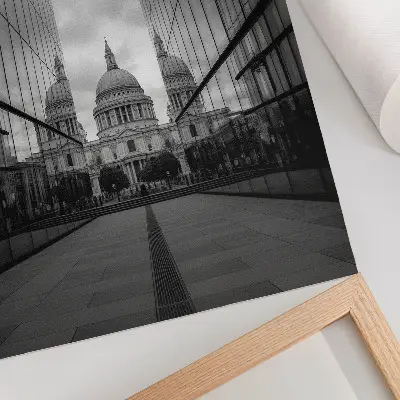 Hållbar väggposter med motiv av symmetri mellan modern och klassisk arkitektur
