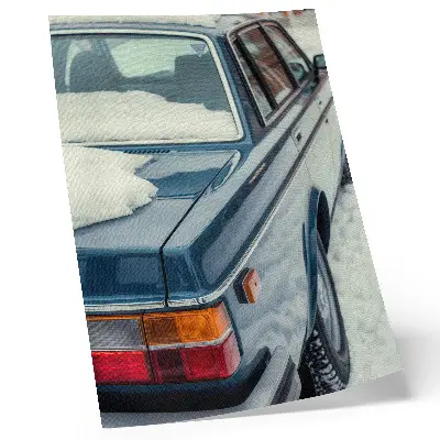 Affisch retro bil i snö med blå och vit bakgrund