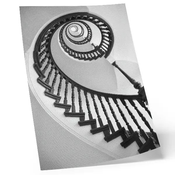 Poster spiraltrappa i svartvitt med modern elegans