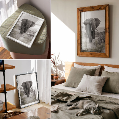 Hållbar väggposter En stor elefant mot en naturlig bakgrund