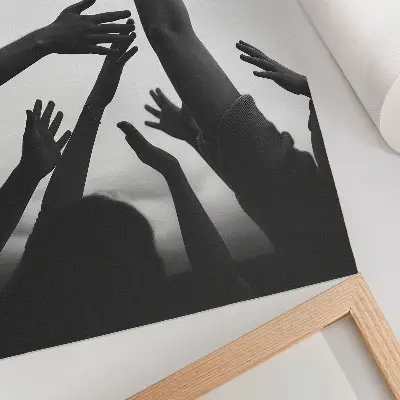 Hållbar väggposter i minimalistisk stil med motiv av två händer