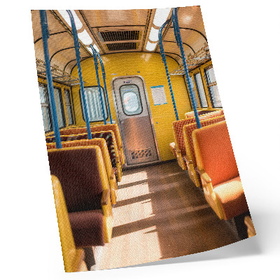 Dekorativ väggaffisch Gul vagnsinredning med orange säten