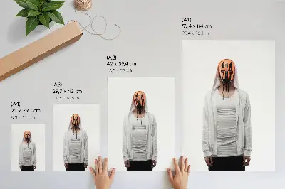 Väggaffisch figur med orange mask i vita kläder