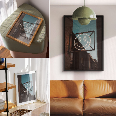 Hållbar väggposter Neon ansikte mot en tegelvägg
