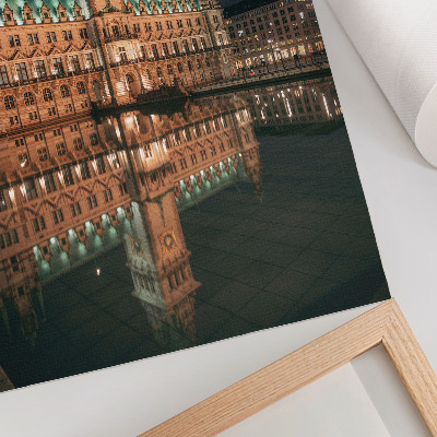 Hållbar väggposter Klassisk arkitektur reflekterade kvällsljus