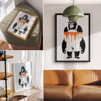 Dekorativ väggaffisch En gorilla i overall mot en vibrerande orange bakgrund