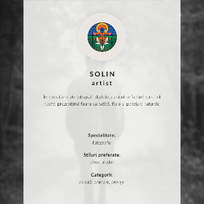 Dekorativ väggaffisch Svartvit häst i skogsfotografering