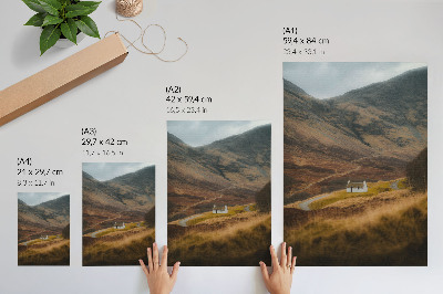 Poster Ett bergslandskap med en ensam stuga mitt i naturen