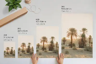 Hållbar väggposter med motiv av palmer, sol och varma färger över sanddynor