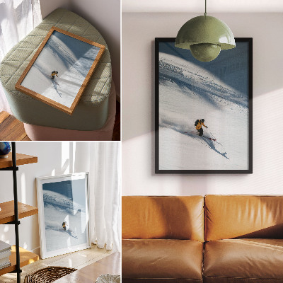 Poster Skidåkare gul jacka snö sluttning skugga