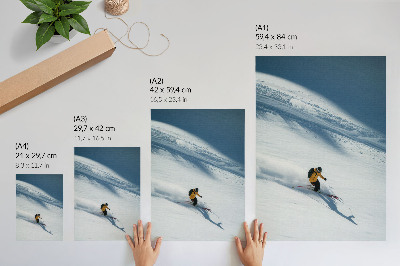 Poster Skidåkare gul jacka snö sluttning skugga