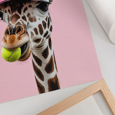 Affisch Rolig giraff i en mössa med en tennisboll