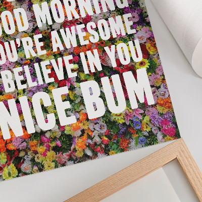 Hållbar väggposter Färgglada blommor med vit text modern typografi
