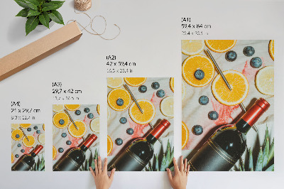 Hållbar väggposter Färgglada frukter och rött vin på en ljus bakgrund