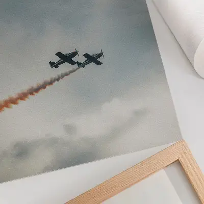 Väggposter två plan i himlen med minimalistisk design