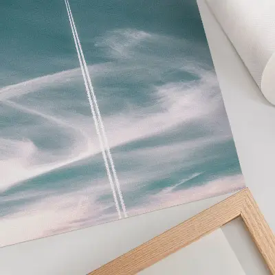 Hållbar väggposter med motiv av blå himmelstrimmor och frihetsinspiration