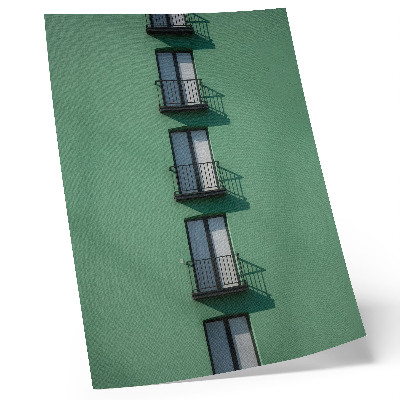 Poster Grön fasad fönster balkonger skuggor moderna
