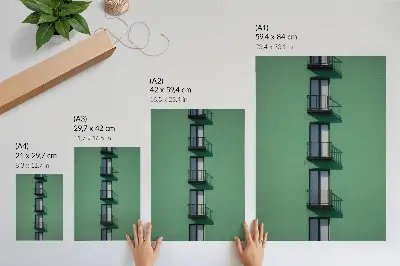 Poster grön fasad med fönster, balkonger och skuggor i modern stil