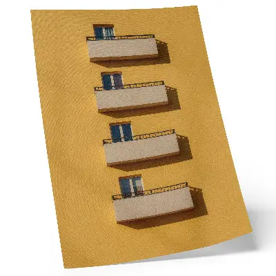 Affisch gul fasad med fyra balkonger i minimalistisk komposition