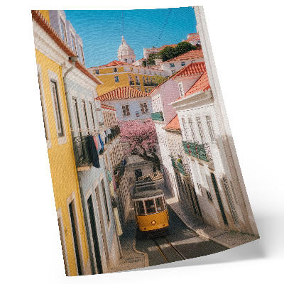 Poster En gata med spårvagn, pastellfärgade hyreshus, blommor