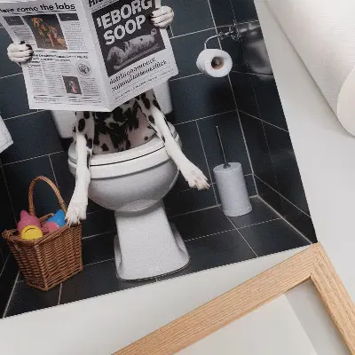 Dekorativ väggaffisch med dalmatiner som läser tidningen i färgglad popkonst