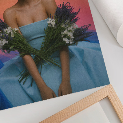 Dekorativ väggaffisch Kvinna med blommor mot bakgrund av en solnedgång