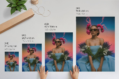 Dekorativ väggaffisch Kvinna med blommor mot bakgrund av en solnedgång