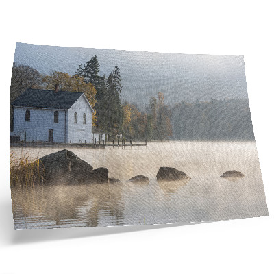 Poster till sovrum Dimmigt landskap sjö stuga träd höst