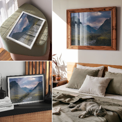 Poster till sovrum Berg i molnen blå fred natur