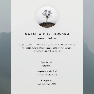 Poster Ett minimalistiskt vinterhus mot bakgrund av snö