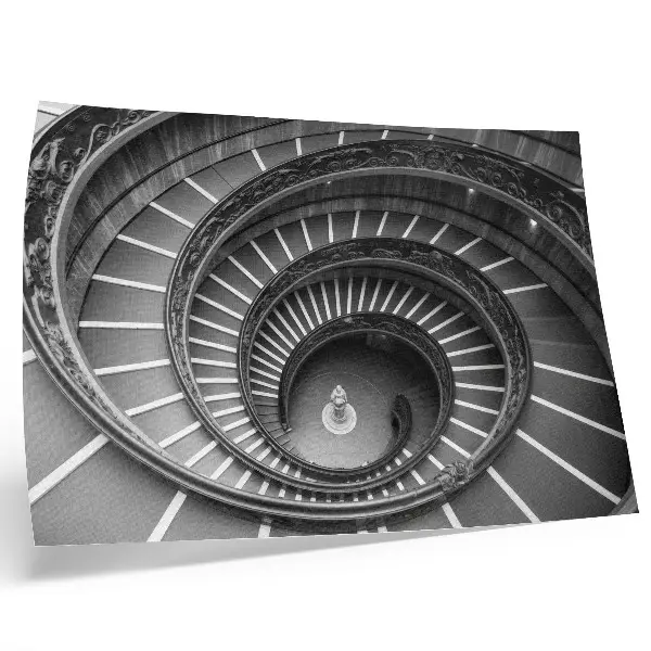 Poster med motiv av elegant spiraltrappa