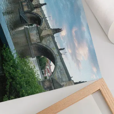 Poster Bro över floden historisk arkitektur med budskap om fred för sovrummet