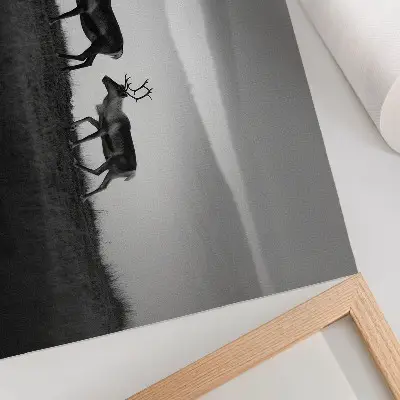 Poster minimalistisk komposition med renar på en kulle