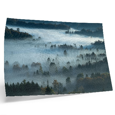Stilren väggposter Gröna träd i dimman, fridfull atmosfär, dämpade färger