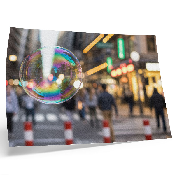 Poster till sovrum En livlig stadsgata med en reflekterande bubbla