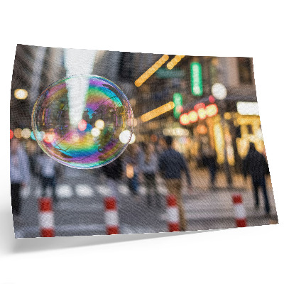 Poster till sovrum En livlig stadsgata med en reflekterande bubbla