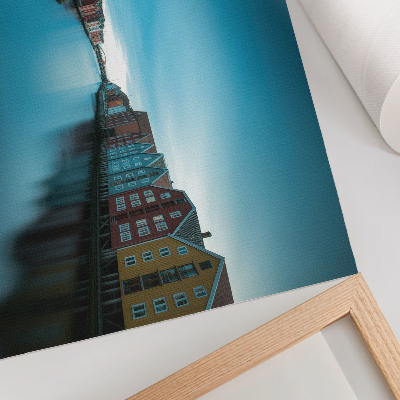 Stilren väggposter Färgglada hus reflekteras i floden, skandinavisk atmosfär