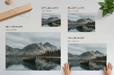 Väggposter motiv med berg, sjö, båt, fred och harmoni