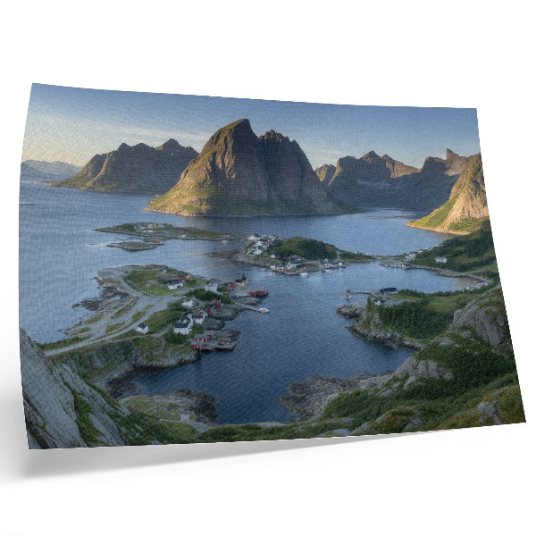 Poster till sovrum Berg och en lugn vik med färgglada hus