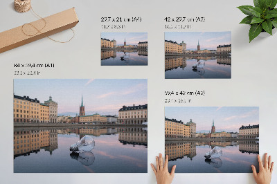 Stilren väggposter Reflektioner av byggnader i pastellfärger