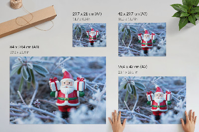 Poster till sovrum Jultomten med presenter i en vintermiljö