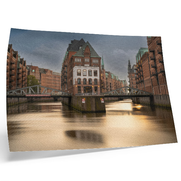 Väggposter Atmosfärisk arkitektur, bro, kväll, lugnt vatten