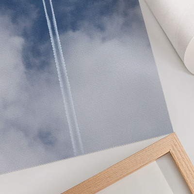 Poster till sovrum Flygplan i den blå himlen med vita strimmor